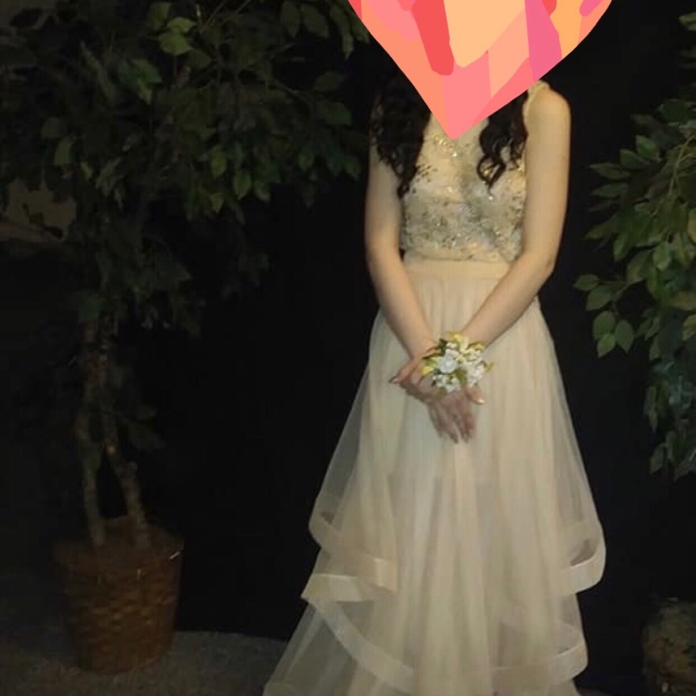 Prom dress - Picture 7 of 8